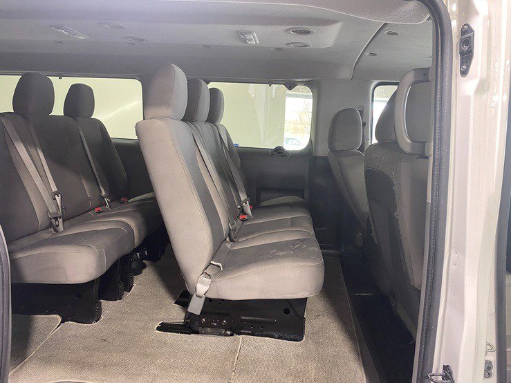 Used 2020 Nissan NV 3500 SV image 17