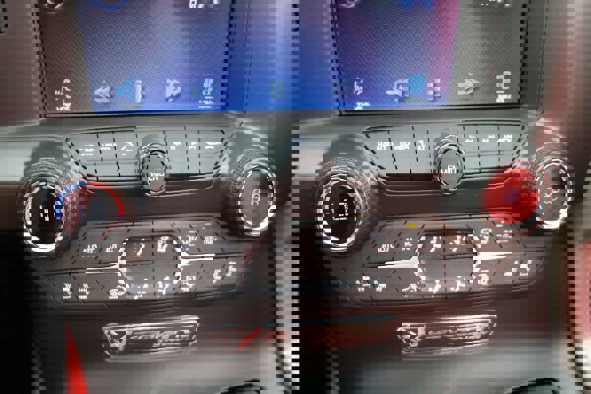 Used 2014 Chevrolet Corvette Stingray Coupe w/ 2LT Preferred Equipment Group image 26