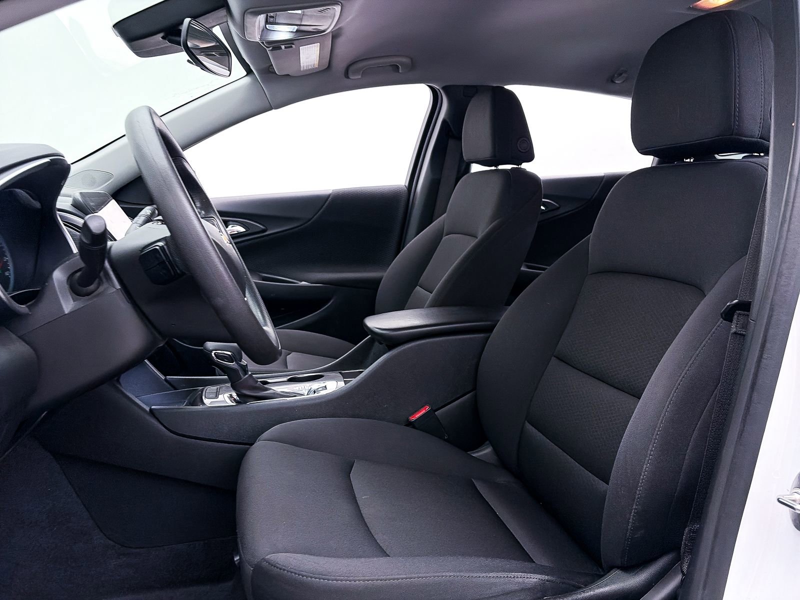 Used 2025 Chevrolet Malibu LS image 16