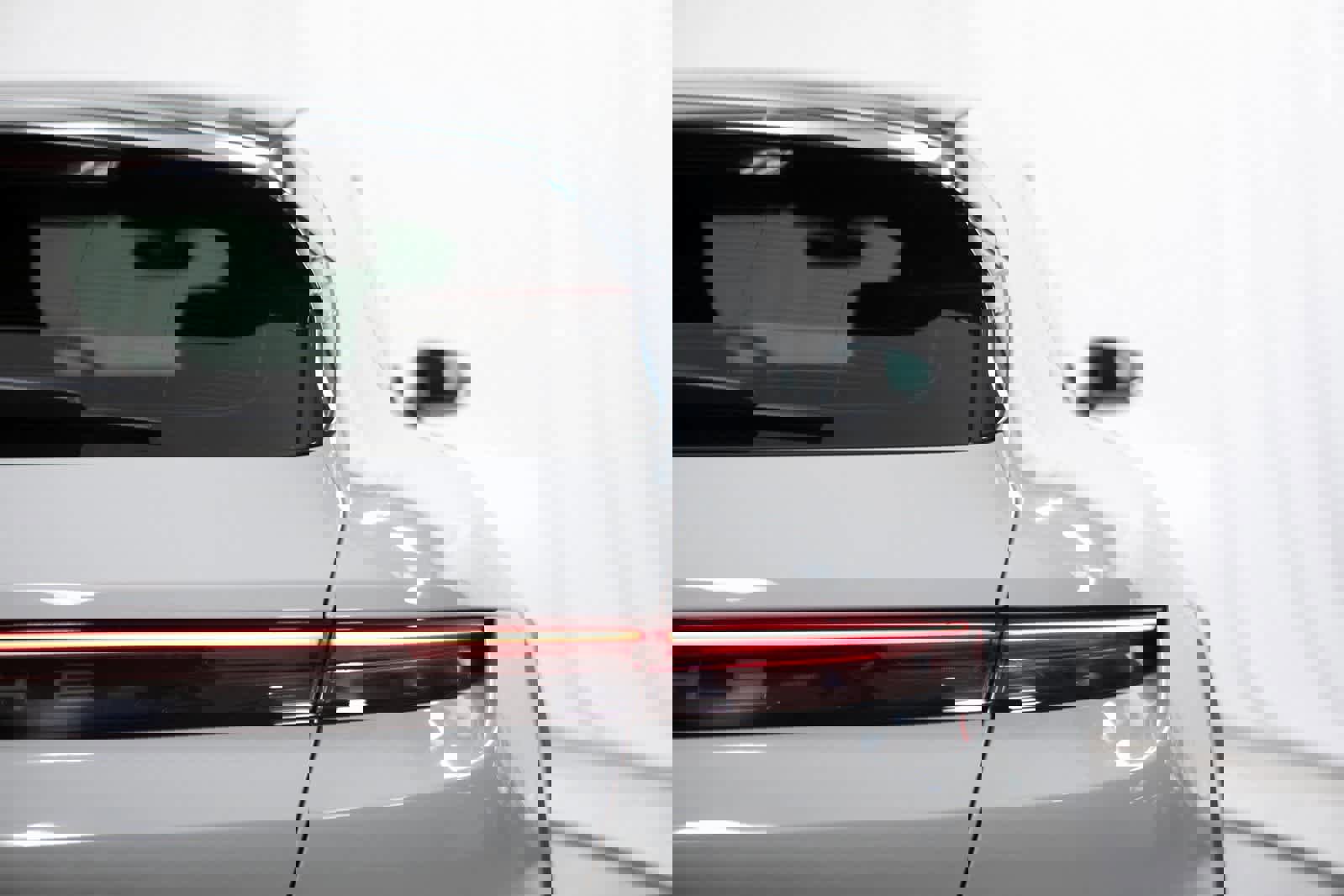 Certified 2024 Porsche Taycan 4 Cross Turismo image 38