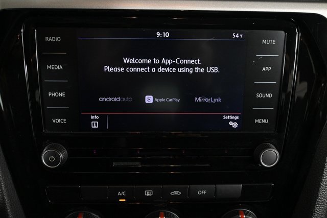 Certified 2021 Volkswagen Passat 2.0T S image 5