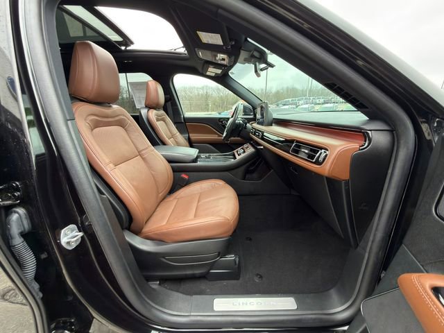 Used 2023 Lincoln Aviator Grand Touring w/ Elements Package Plus image 9