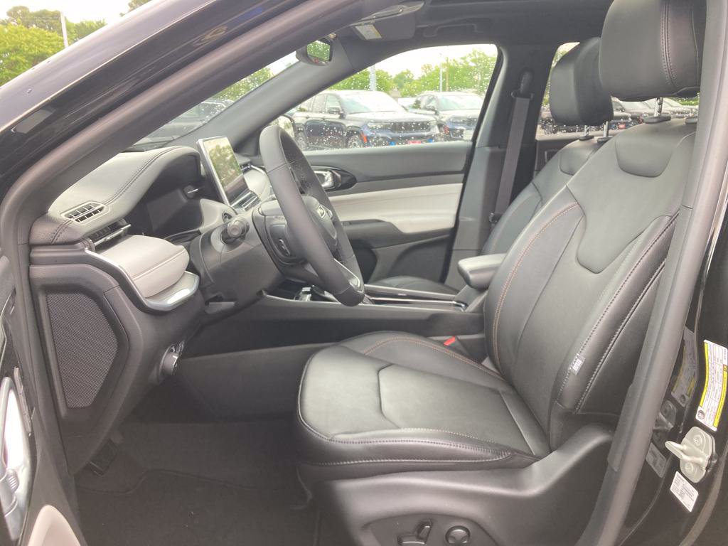 New 2024 Jeep Compass Limited w/ Elite Group AWD/4WD image 10