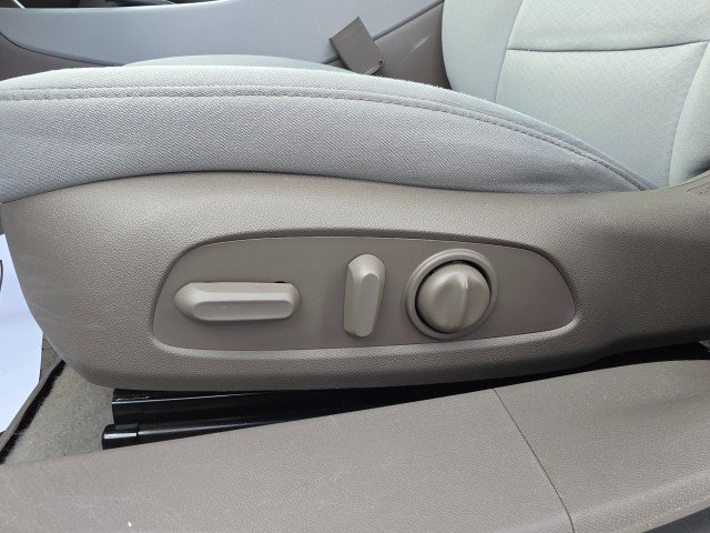 Used 2021 Chevrolet Malibu LT FWD image 29