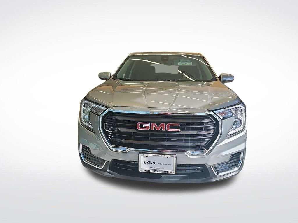 Used 2024 GMC Terrain SLE image 10
