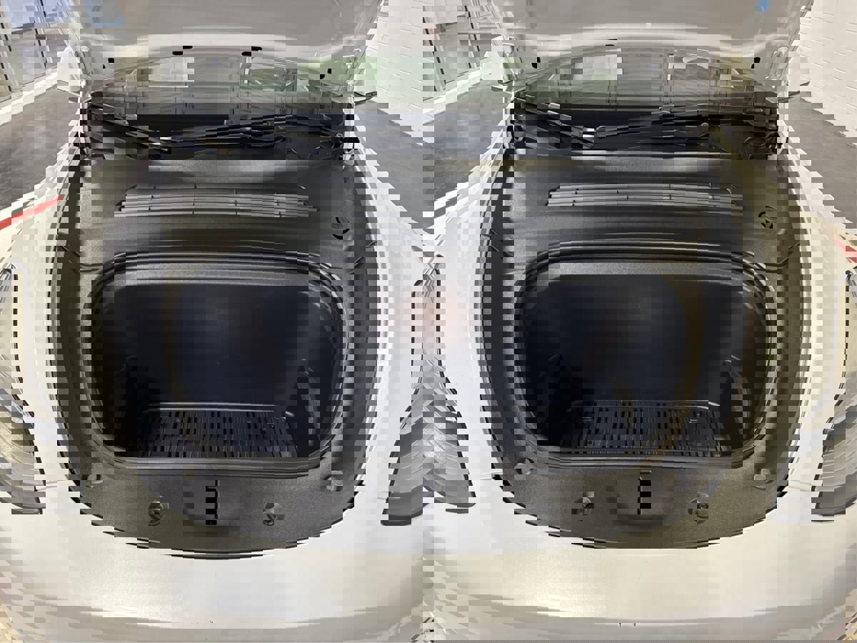 Used 2021 Tesla Model Y Long Range image 11