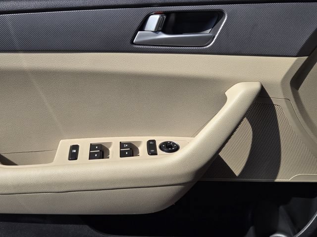 Used 2015 Hyundai Sonata SE FWD image 21