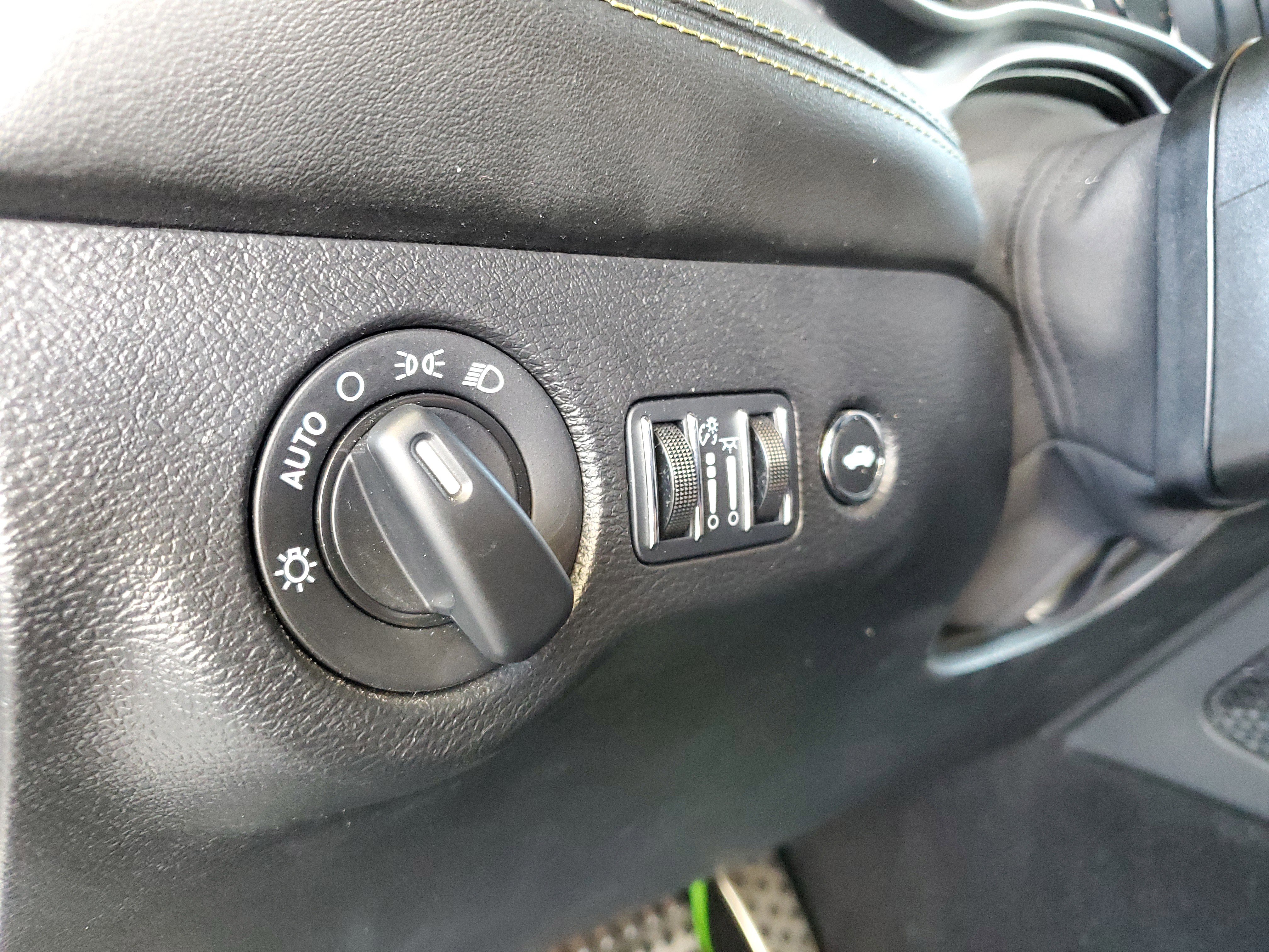 Used 2023 Dodge Challenger R/T Scat Pack RWD image 20