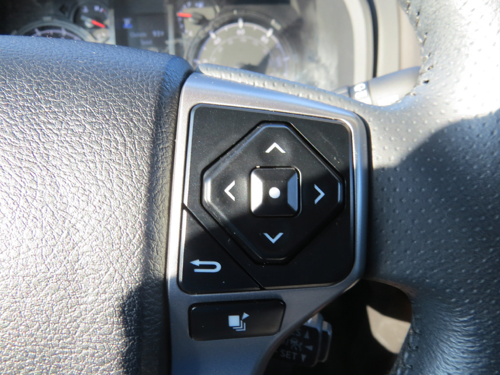 Used 2022 Toyota 4Runner SR5 Premium AWD/4WD image 20