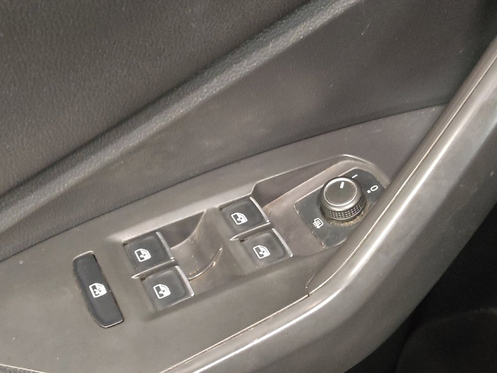 Used 2021 Volkswagen Jetta SE FWD image 27