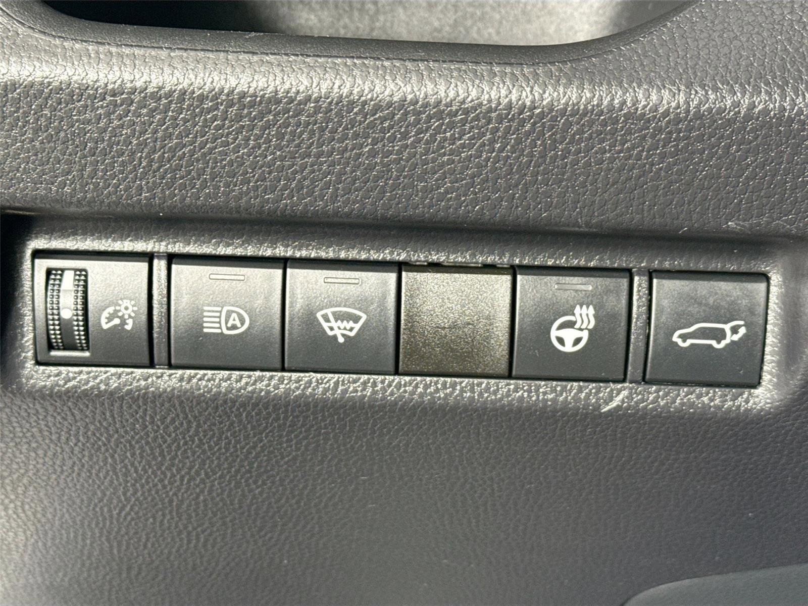 Certified 2020 Toyota RAV4 XLE Premium image 15