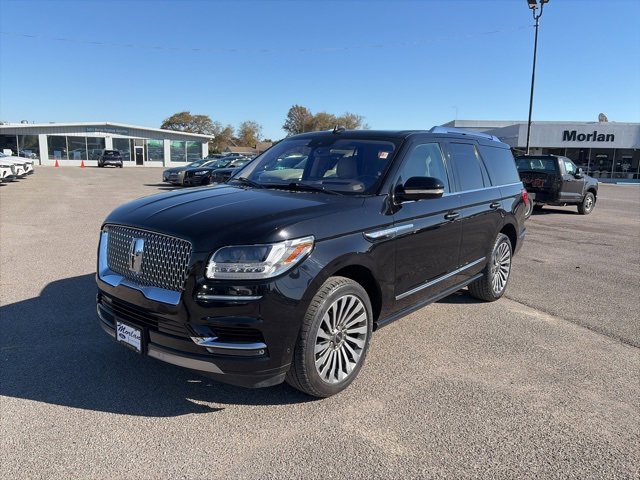 Used 2020 Lincoln Navigator Reserve w/ Luxury Package image 2