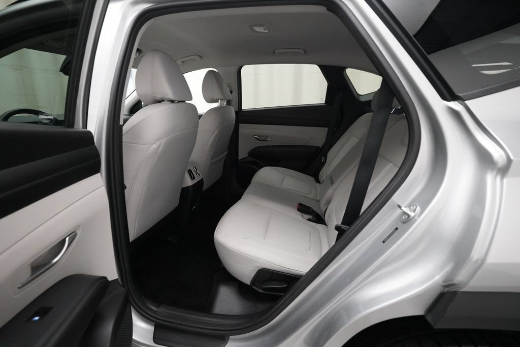 Used 2025 Hyundai Tucson SEL AWD/4WD image 16
