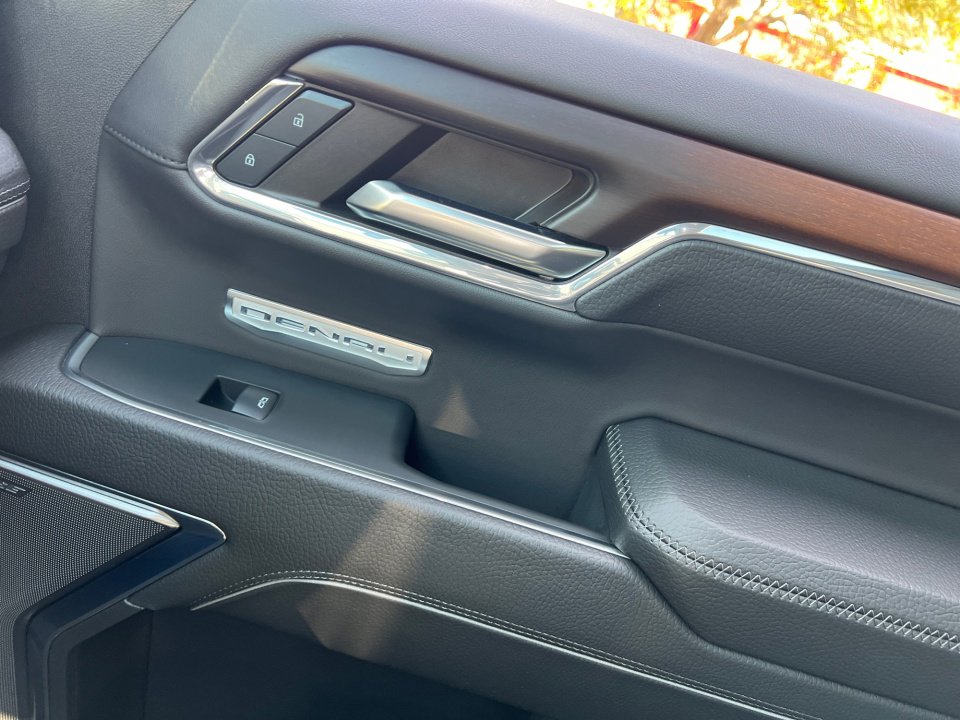 Used 2024 GMC Sierra 1500 Denali w/ Technology Package image 32