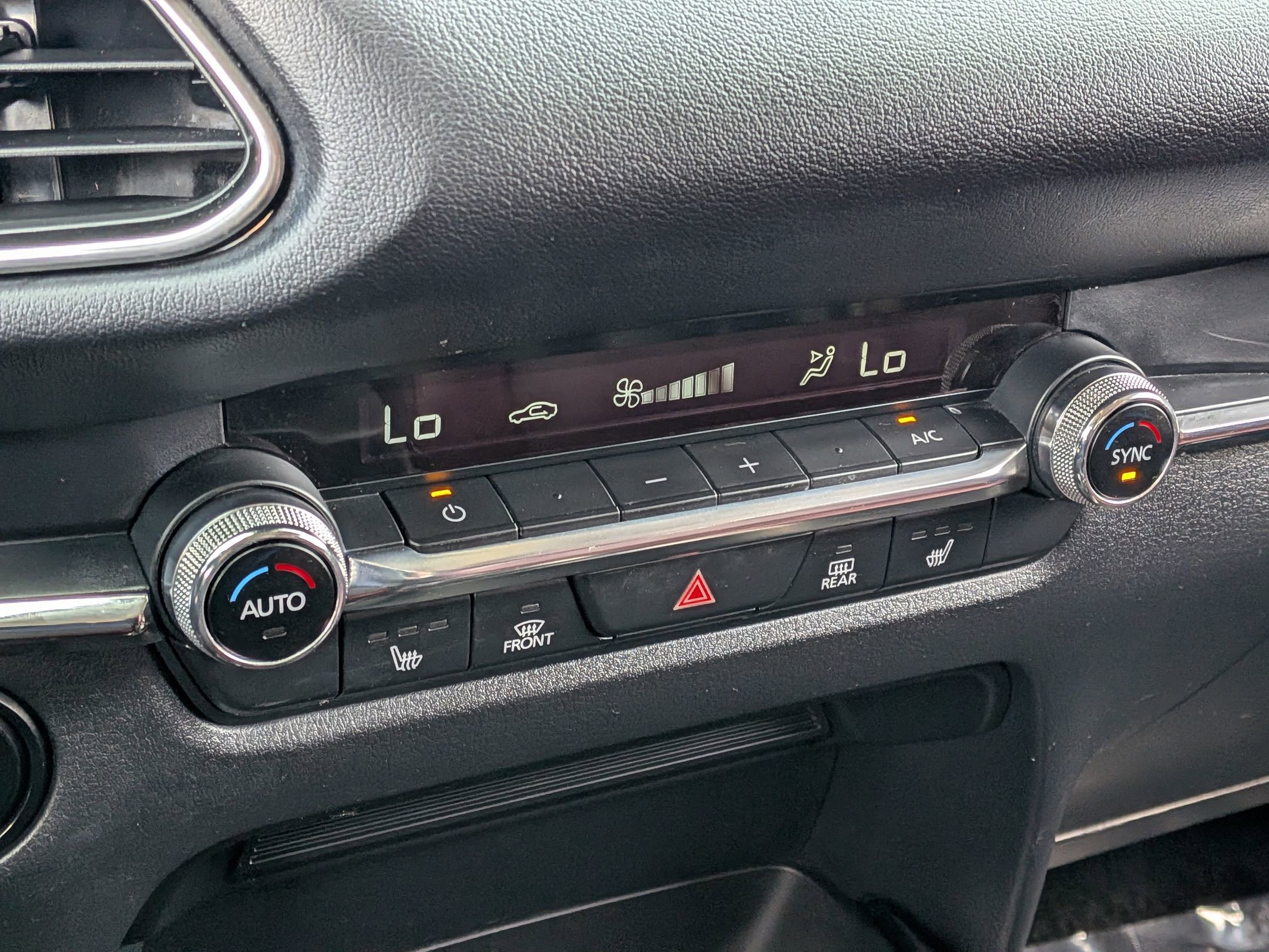 Used 2022 MAZDA CX-30 AWD 2.5 S w/ Preferred Package image 22