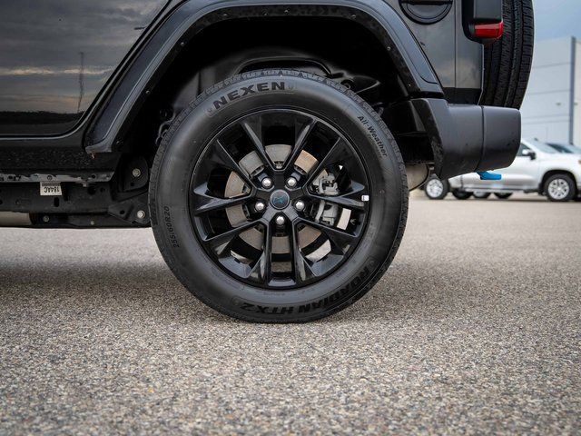 Used 2024 Jeep Wrangler Unlimited Sahara image 12