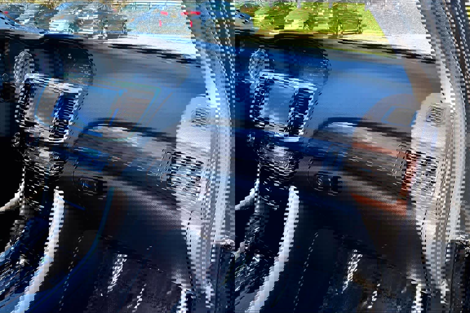 Used 2017 Honda Accord EX-L image 19