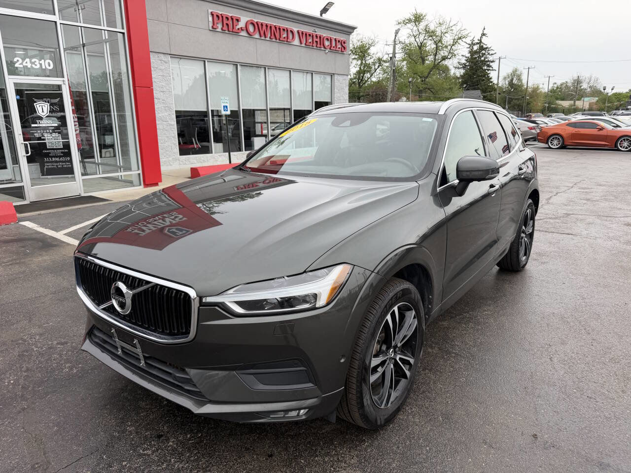 Used 2018 Volvo XC60 T6 Momentum w/ Advanced Package