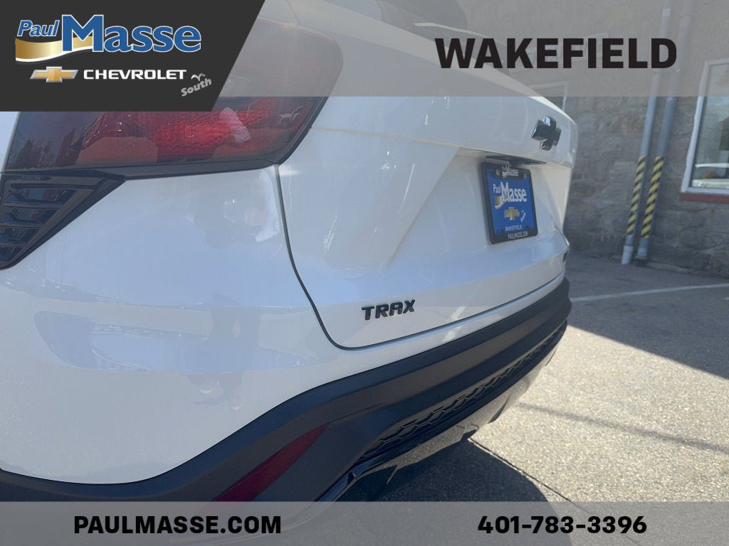 Certified 2024 Chevrolet Trax RS w/ Driver Confidence Package image 10