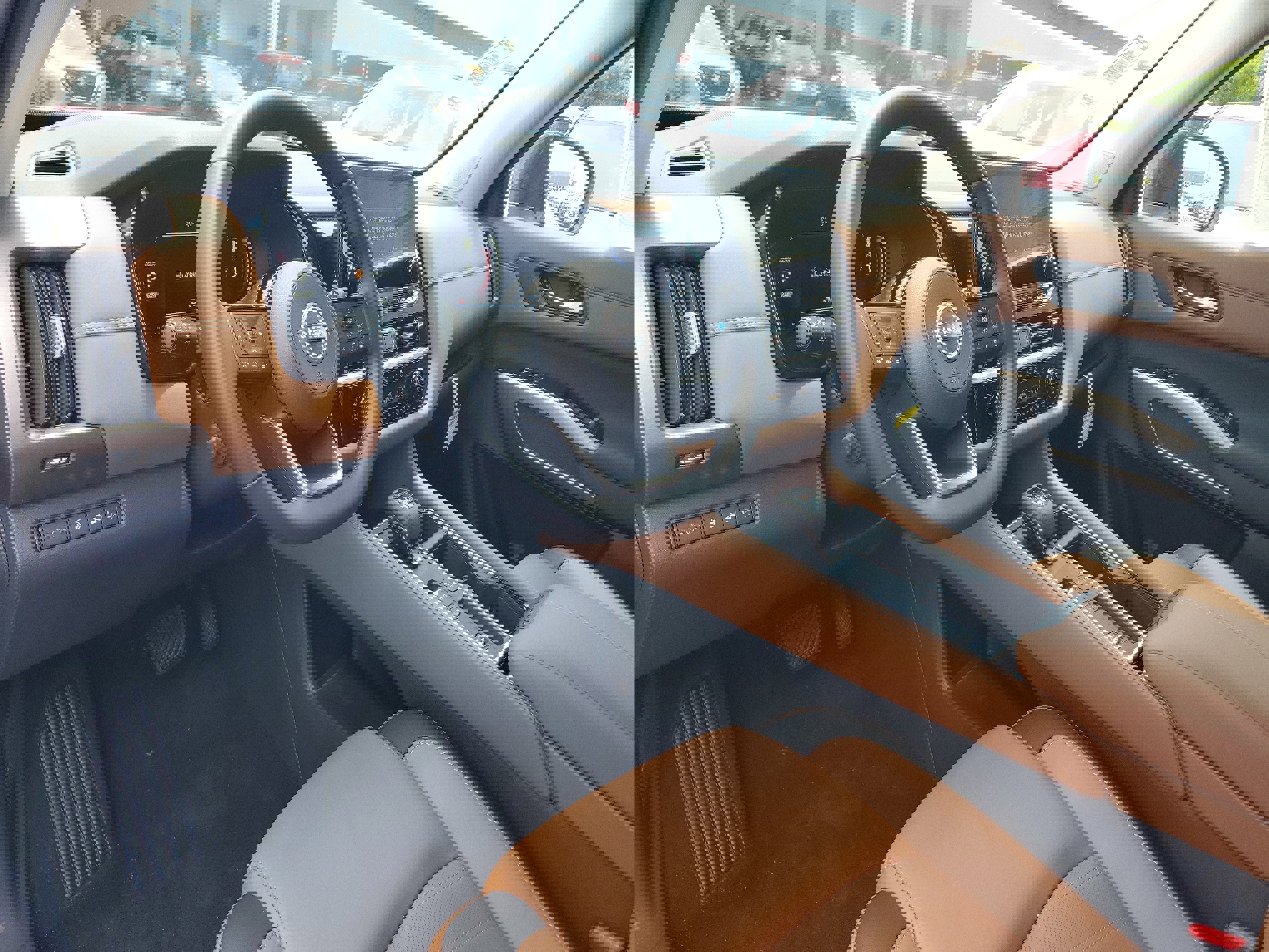 New 2025 Nissan Pathfinder Platinum w/ Cargo Package image 9