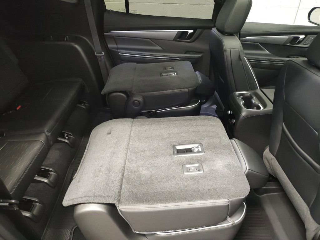 New 2026 Buick Enclave Sport Touring w/ Power Package image 13