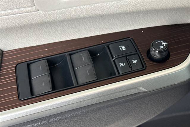 Certified 2022 Toyota Sienna XLE w/ XLE Plus Package FWD image 13
