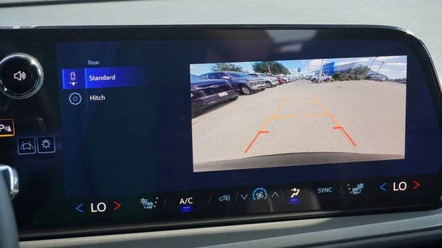 New 2026 Chevrolet Traverse LT image 35