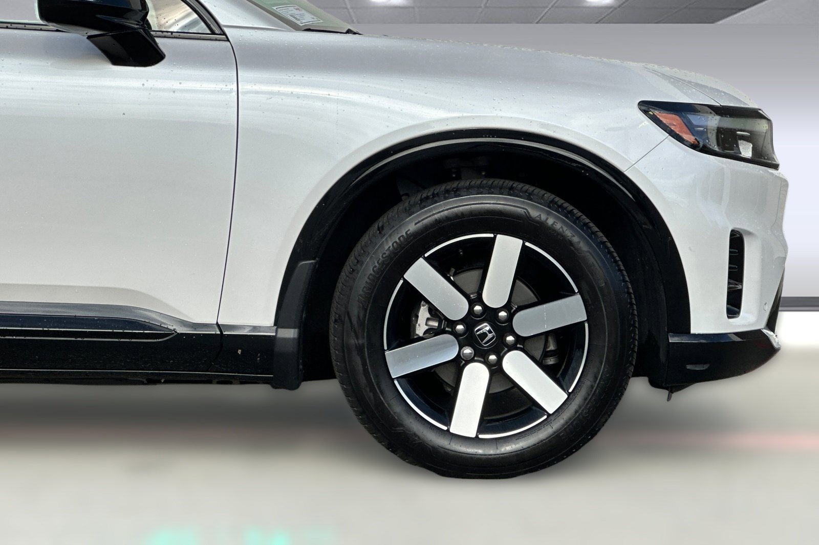 Certified 2025 Honda Prologue Touring image 35