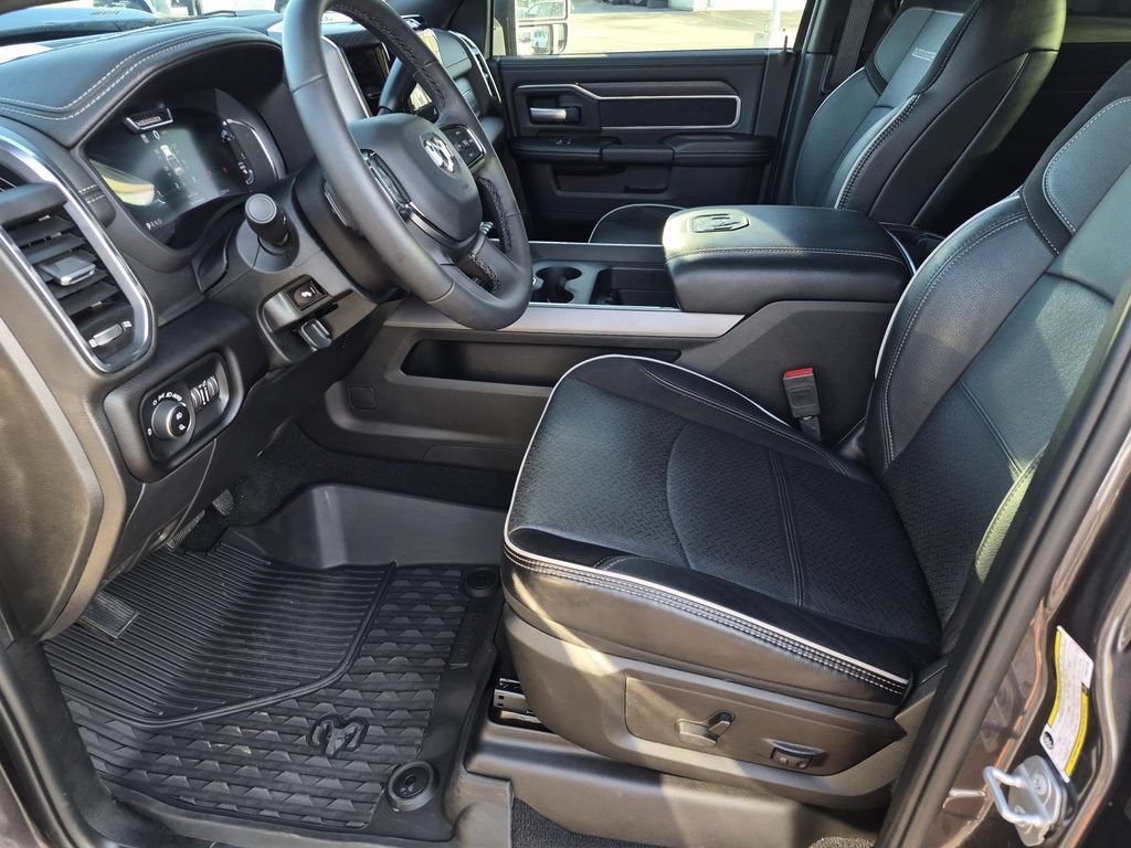 Used 2025 RAM 2500 Laramie w/ Sport Appearance Package AWD/4WD image 15