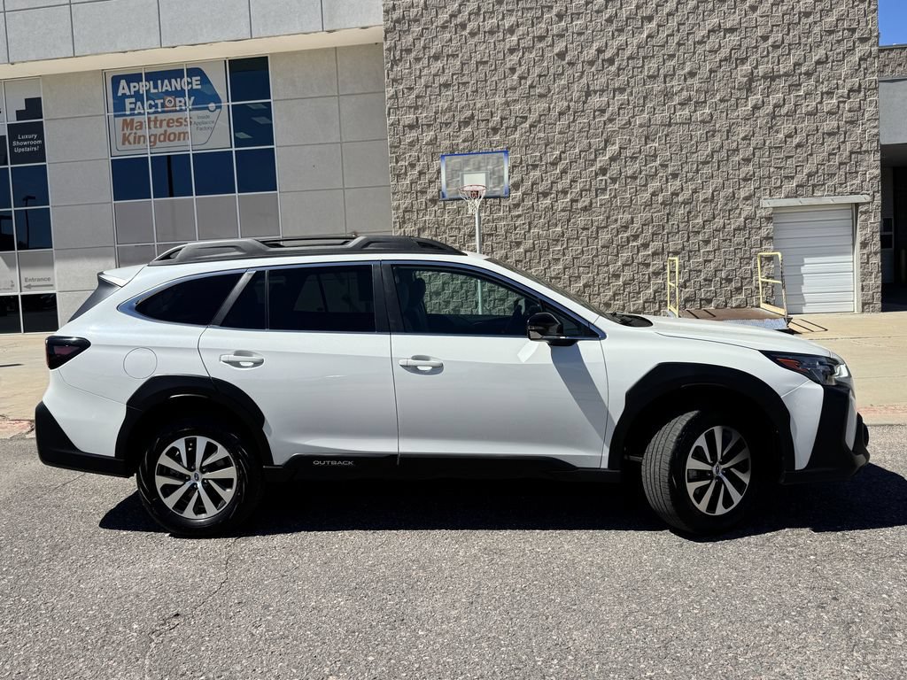Used 2024 Subaru Outback Premium AWD/4WD image 5