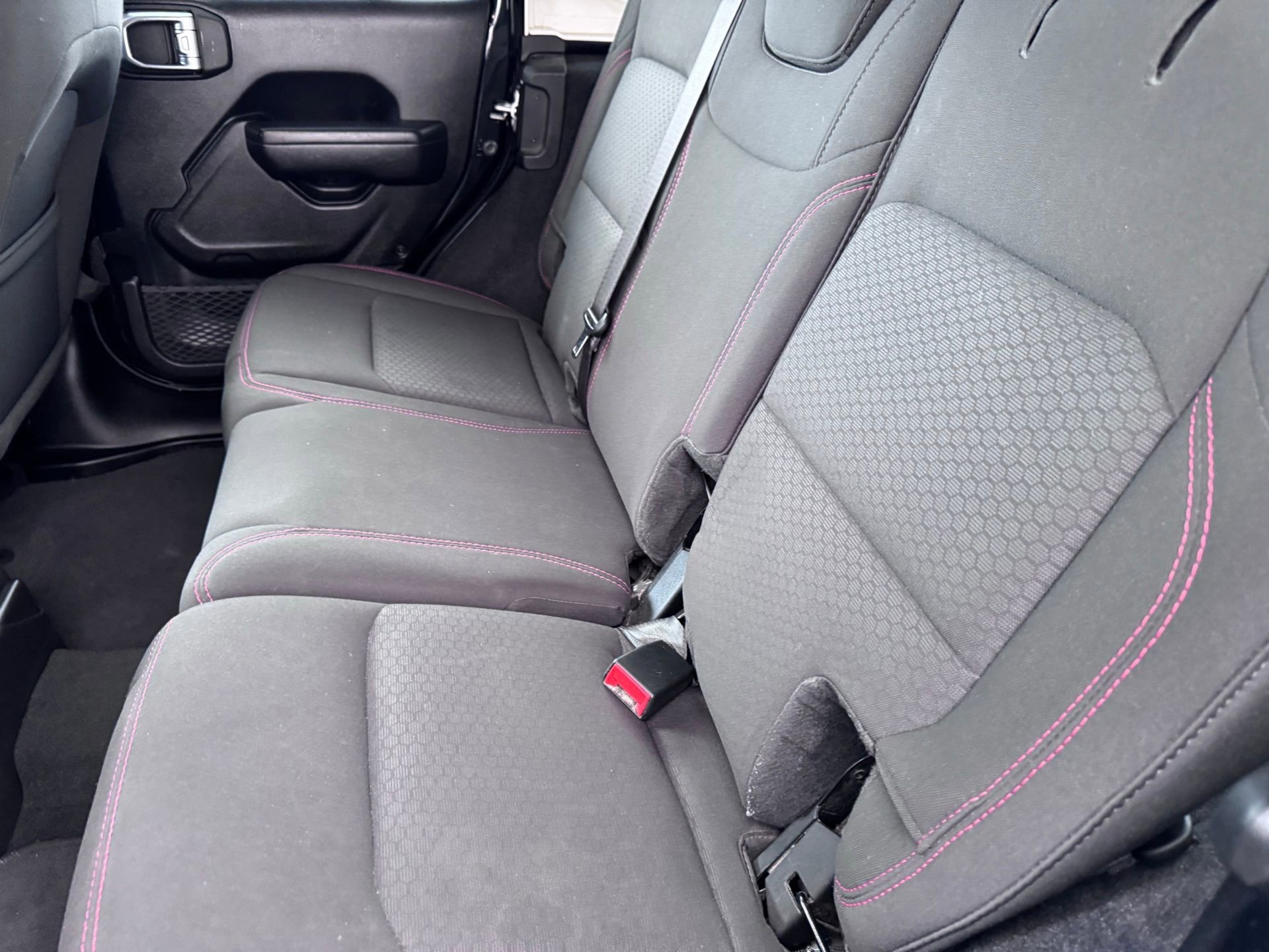 Used 2023 Jeep Wrangler Unlimited Rubicon w/ Dual Top Group image 17