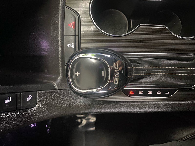 Used 2018 GMC Acadia SLT image 25