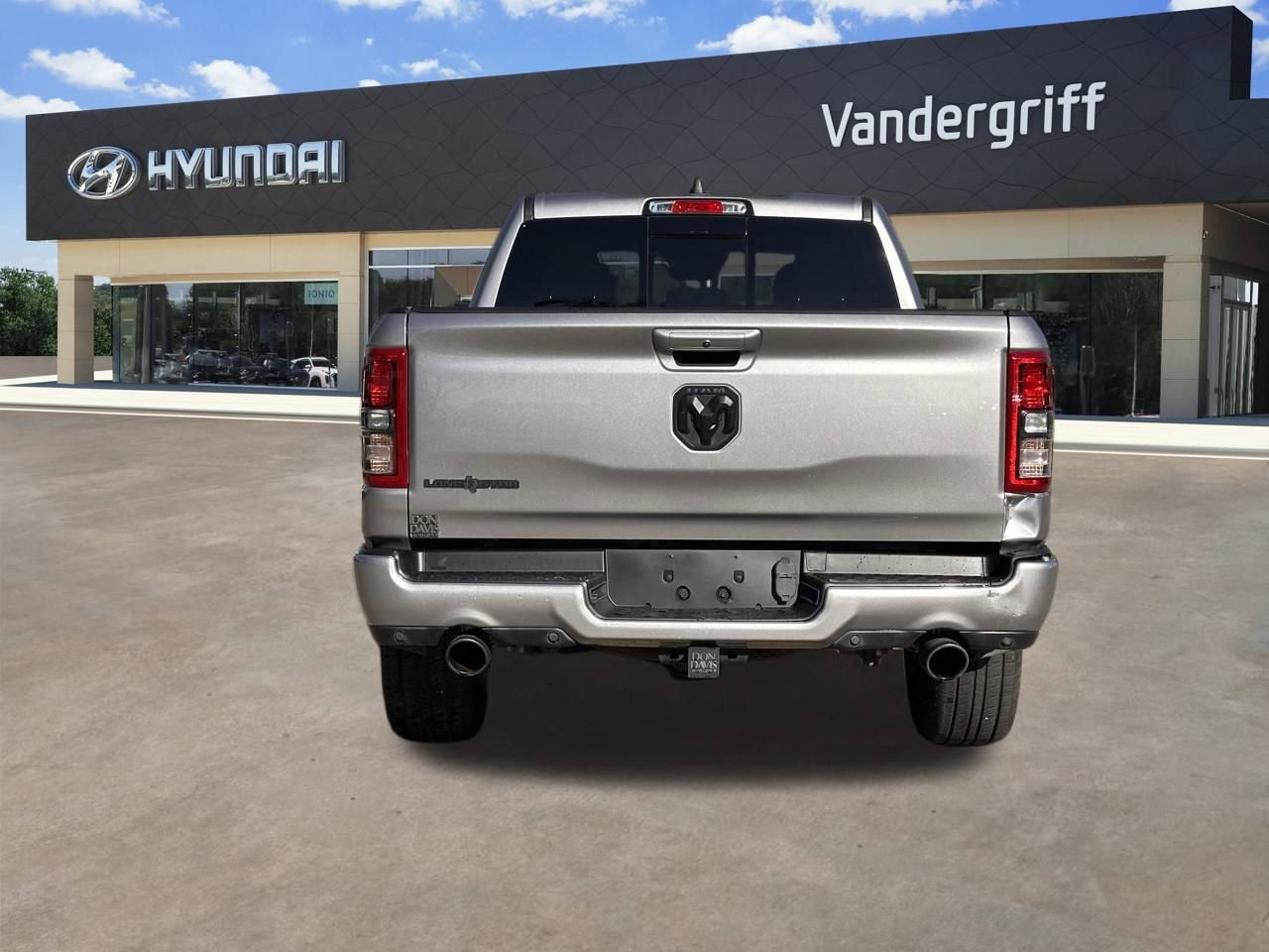 Used 2022 RAM 1500 Lone Star image 11