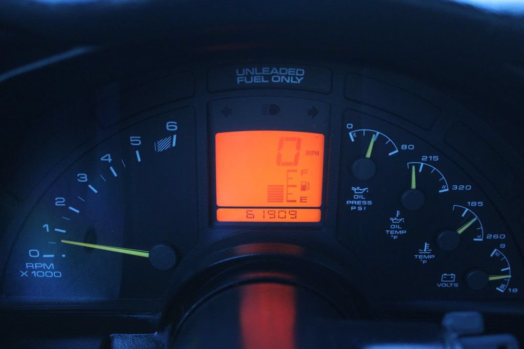 Used 1996 Chevrolet Corvette Convertible RWD image 11