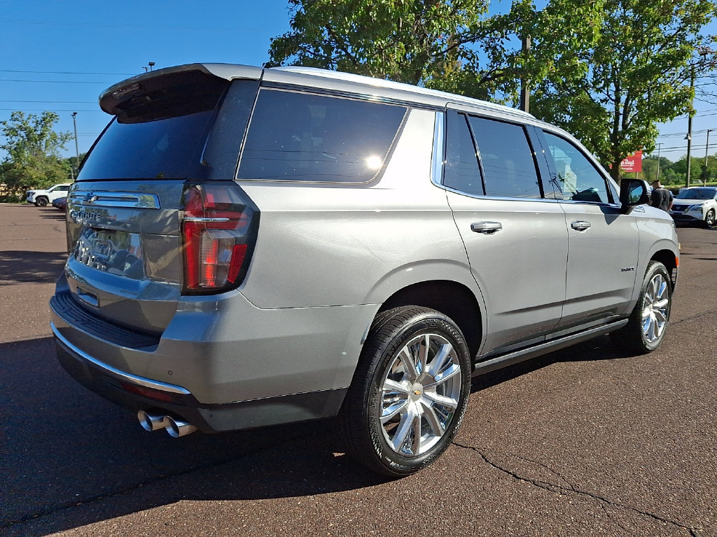 Used 2023 Chevrolet Tahoe High Country w/ LPO, Illumination Package AWD/4WD image 6