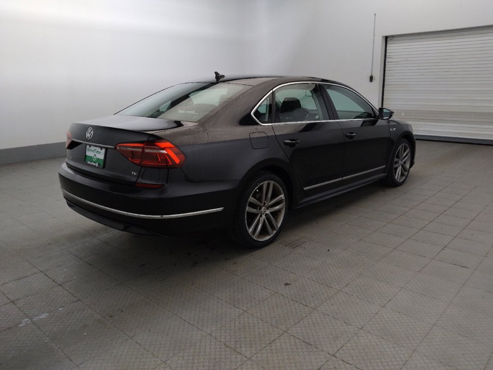 Used 2017 Volkswagen Passat 1.8T R-Line FWD image 10