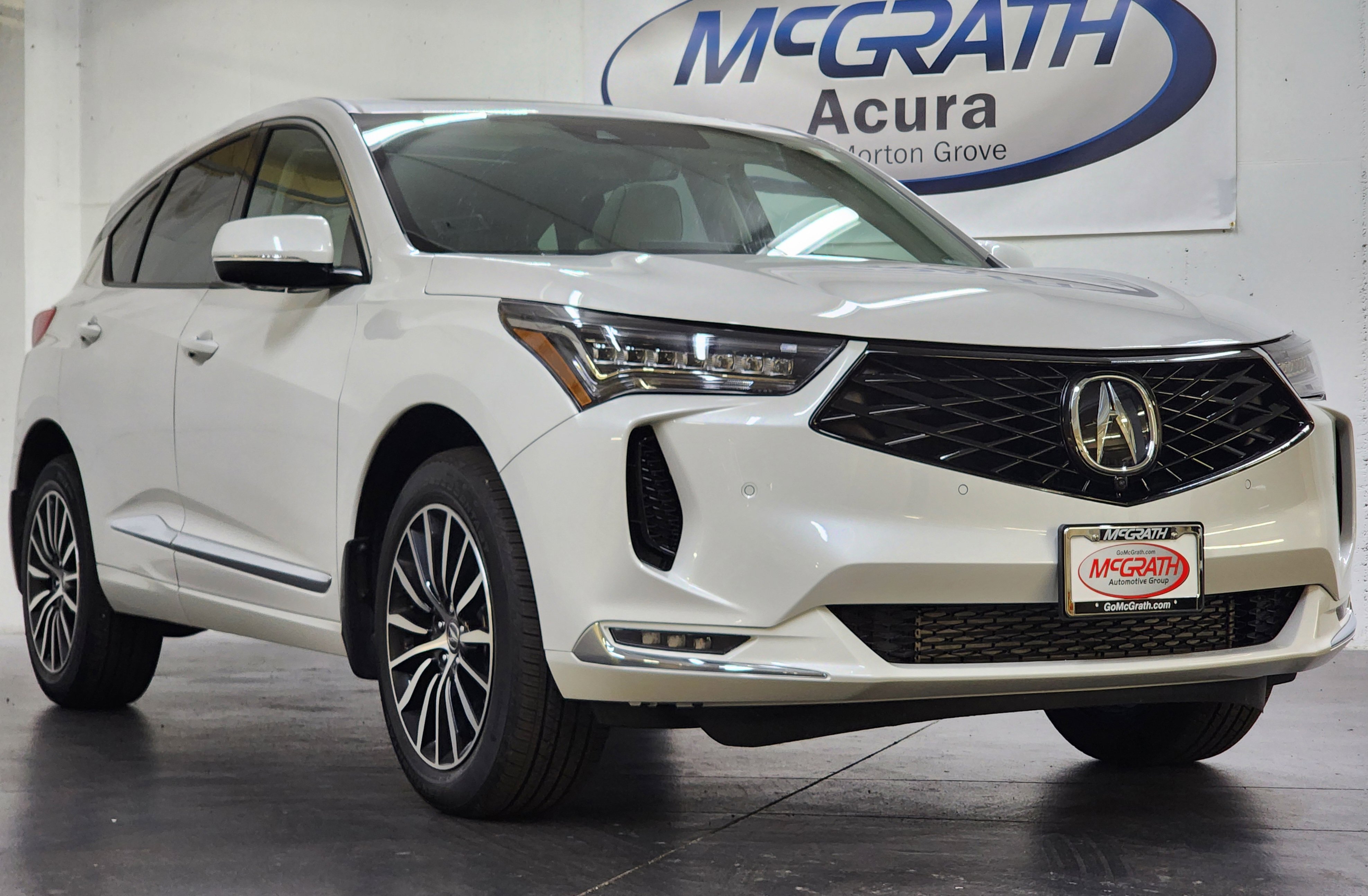 Used 2025 Acura RDX SH-AWD w/ Advance Package image 2