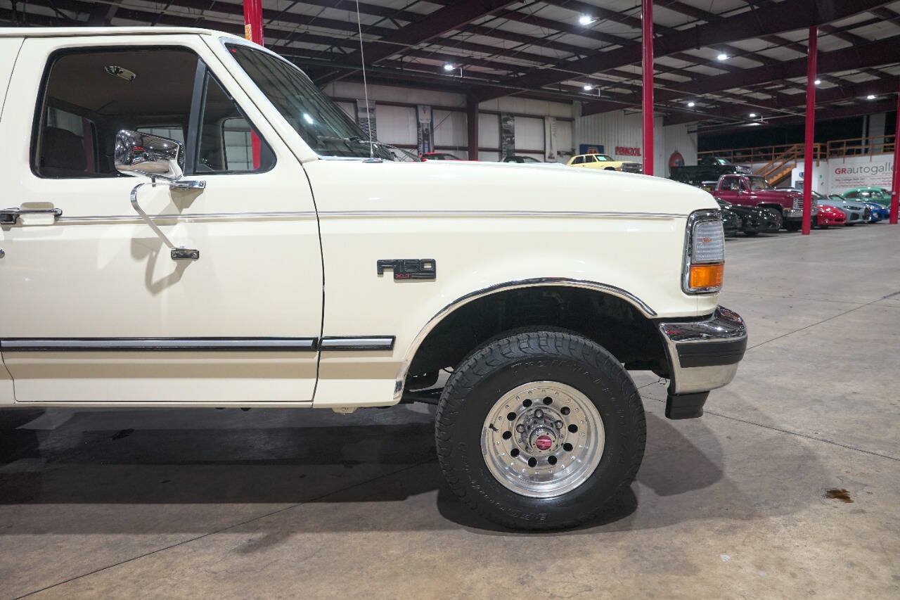 Used 1993 Ford F150 XL AWD/4WD image 11