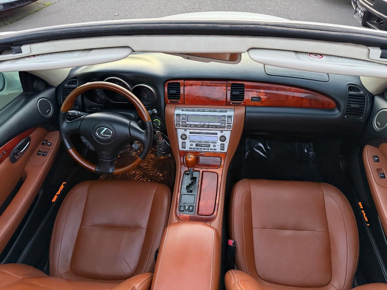 Used 2004 Lexus SC 430 Convertible image 16