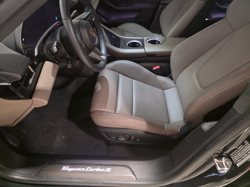 Certified 2024 Porsche Taycan Turbo S AWD/4WD image 22