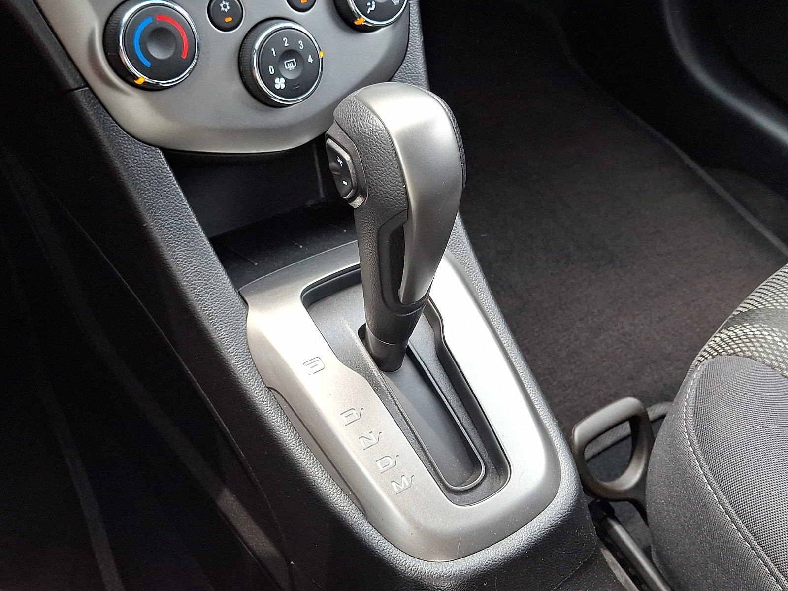 Used 2015 Chevrolet Sonic LT FWD image 16