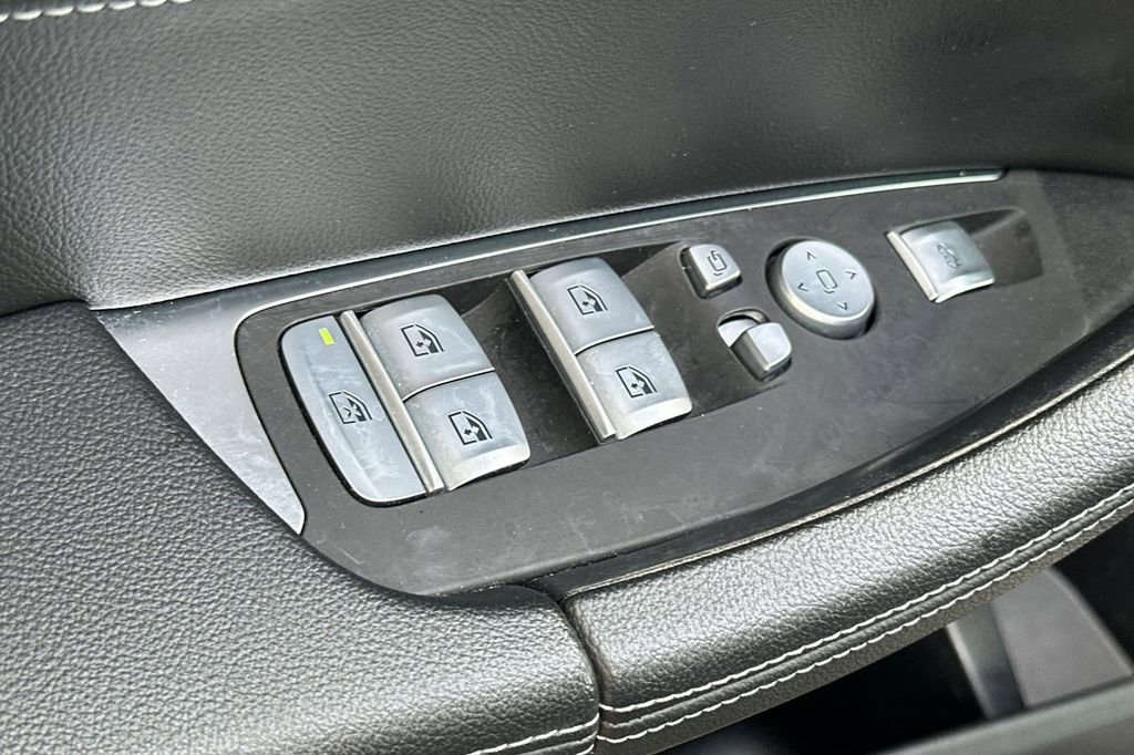 Used 2021 BMW X3 xDrive30e w/ Premium Package image 11