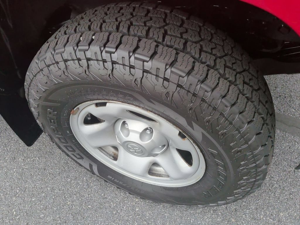 Used 2022 Toyota Tacoma SR AWD/4WD image 16