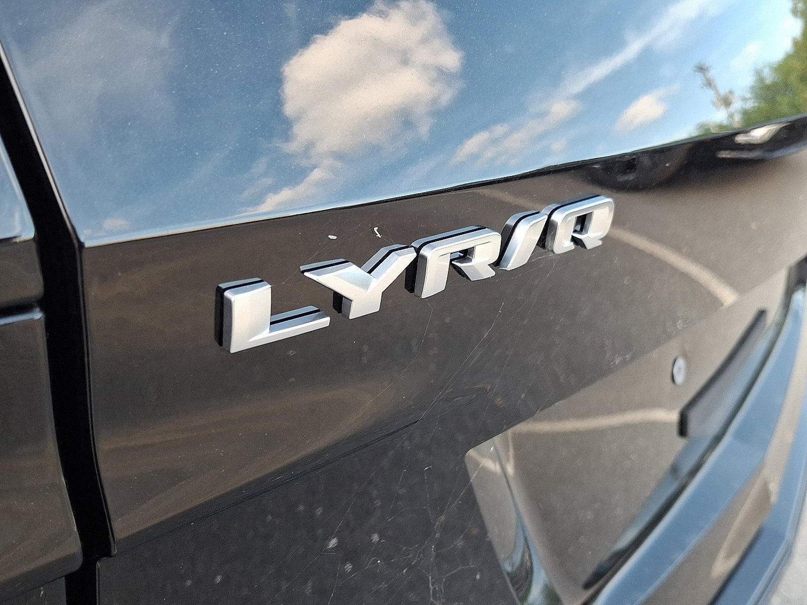 New 2026 Cadillac Lyriq Sport w/ LPO, Blue Accent Package image 21