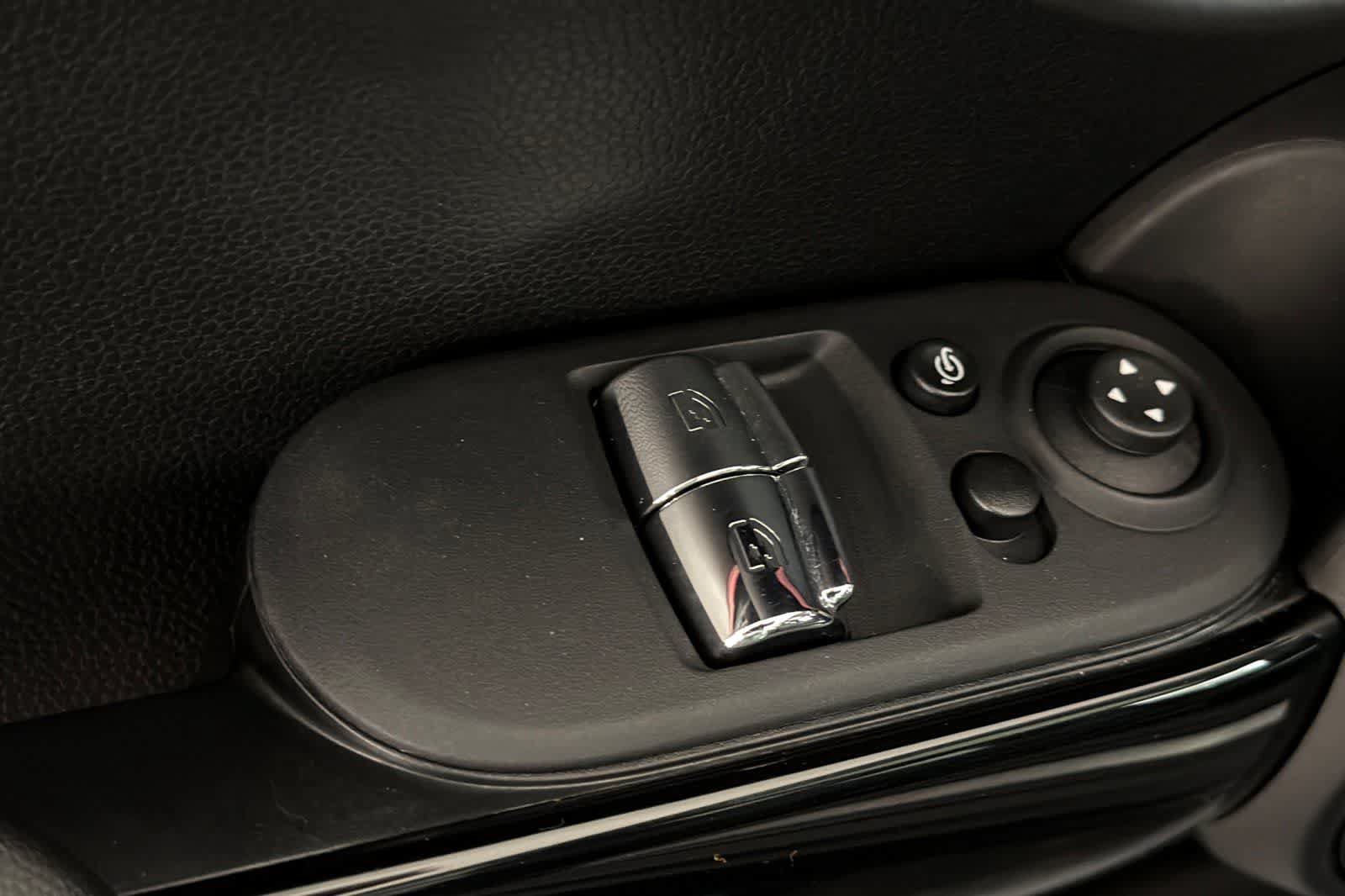 Used 2024 MINI Cooper S FWD image 13