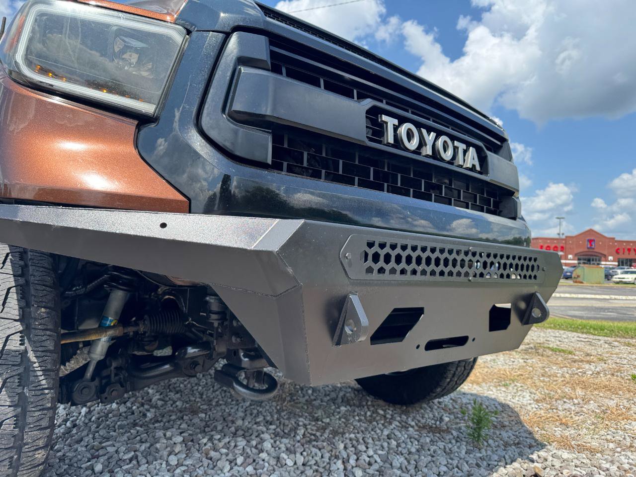 Used 2017 Toyota Tundra SR5 w/ TRD Off Road Package AWD/4WD image 7