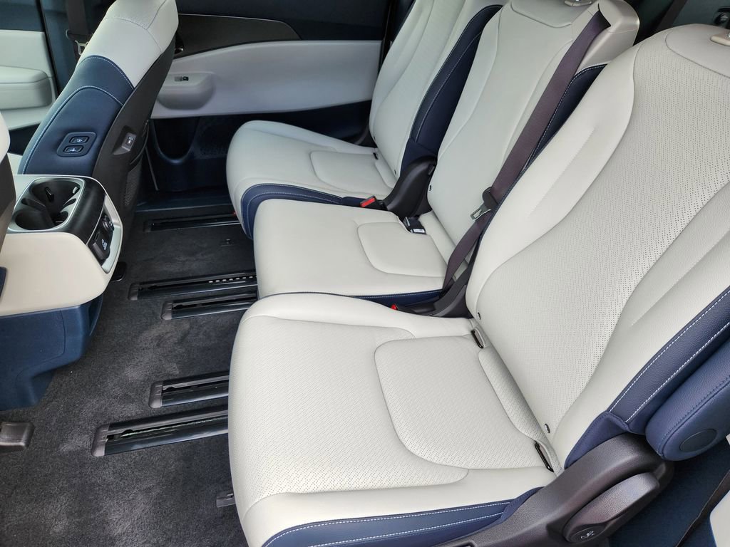 New 2026 Kia Carnival SX Prestige image 11