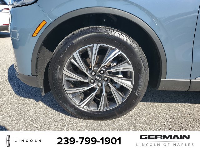 New 2026 Lincoln Aviator AWD image 12