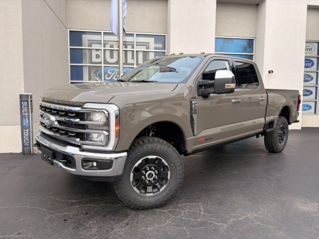 New 2027 Ford F250 King Ranch w/ Tremor Off-Road Package AWD/4WD image 2