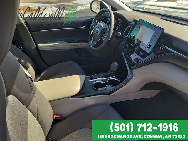 Used 2022 Toyota Camry LE image 28